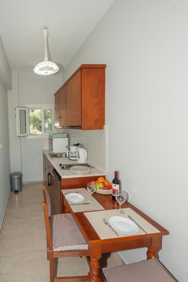 Vassilis Paradise Garden Aparthotel Agios Georgios Pagon Buitenkant foto