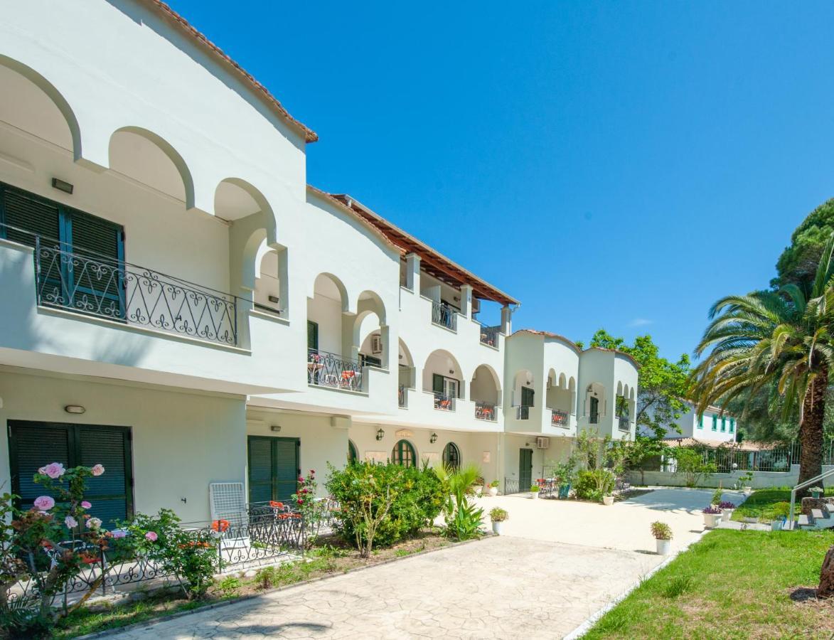 Vassilis Paradise Garden Aparthotel Agios Georgios Pagon Buitenkant foto