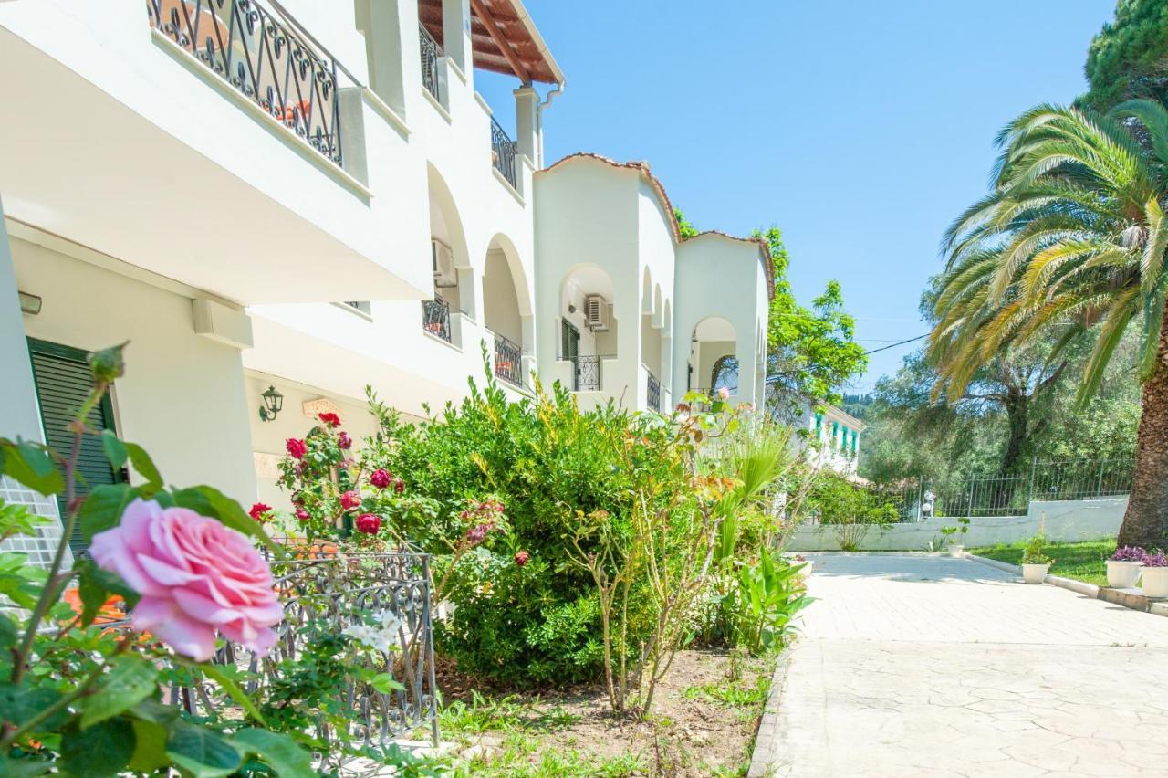 Vassilis Paradise Garden Aparthotel Agios Georgios Pagon Buitenkant foto
