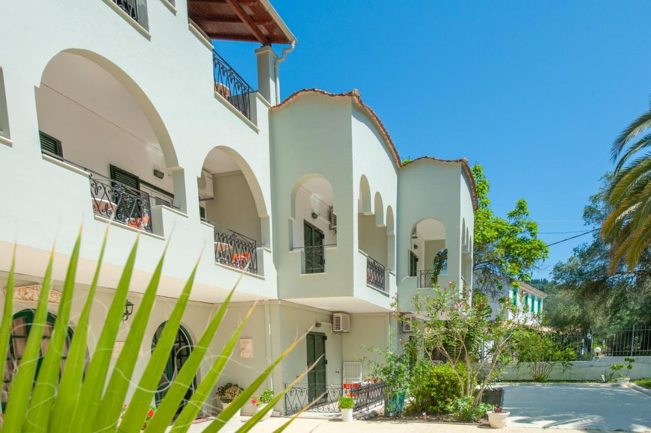 Vassilis Paradise Garden Aparthotel Agios Georgios Pagon Buitenkant foto
