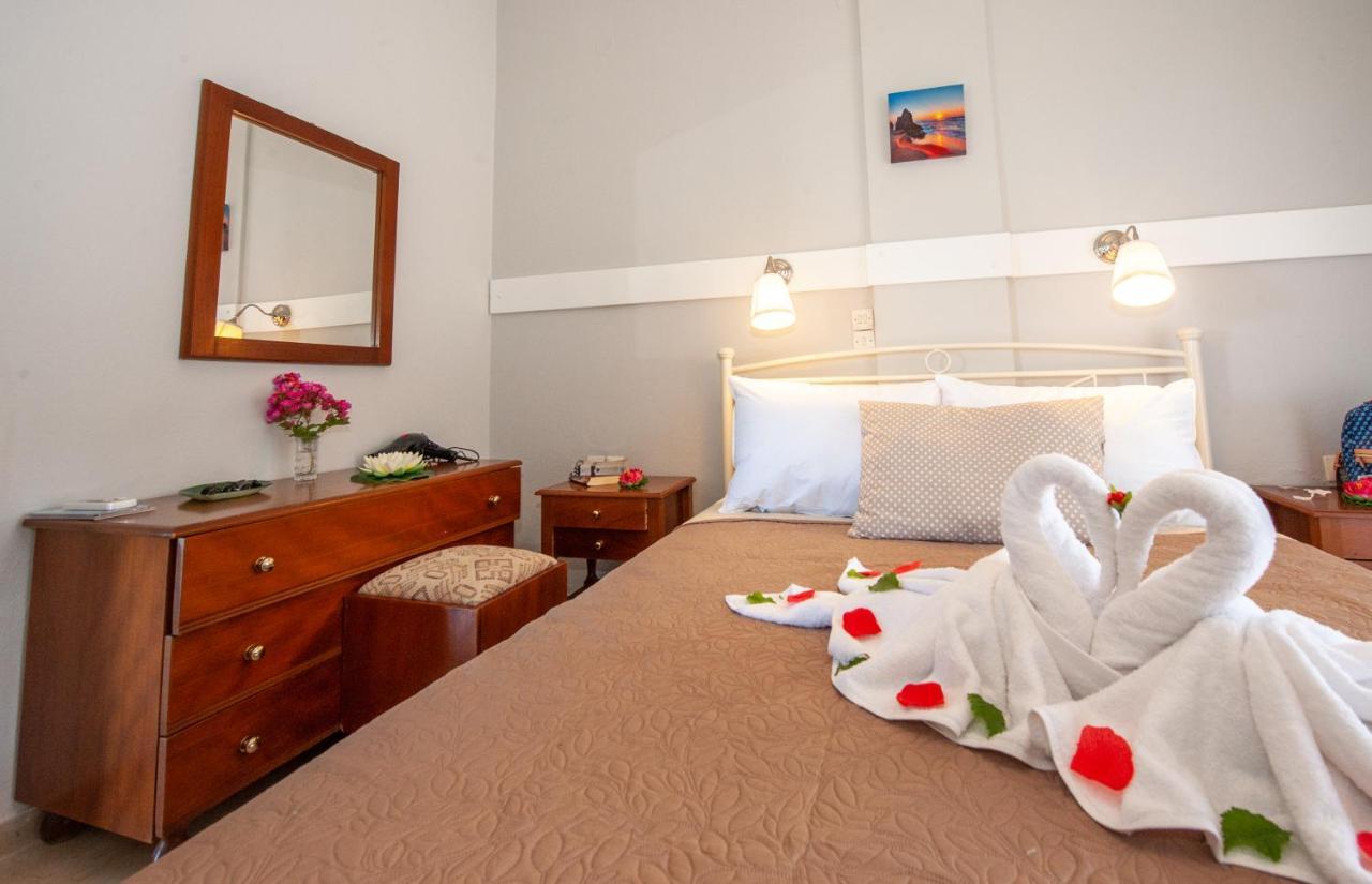 Vassilis Paradise Garden Aparthotel Agios Georgios Pagon Buitenkant foto