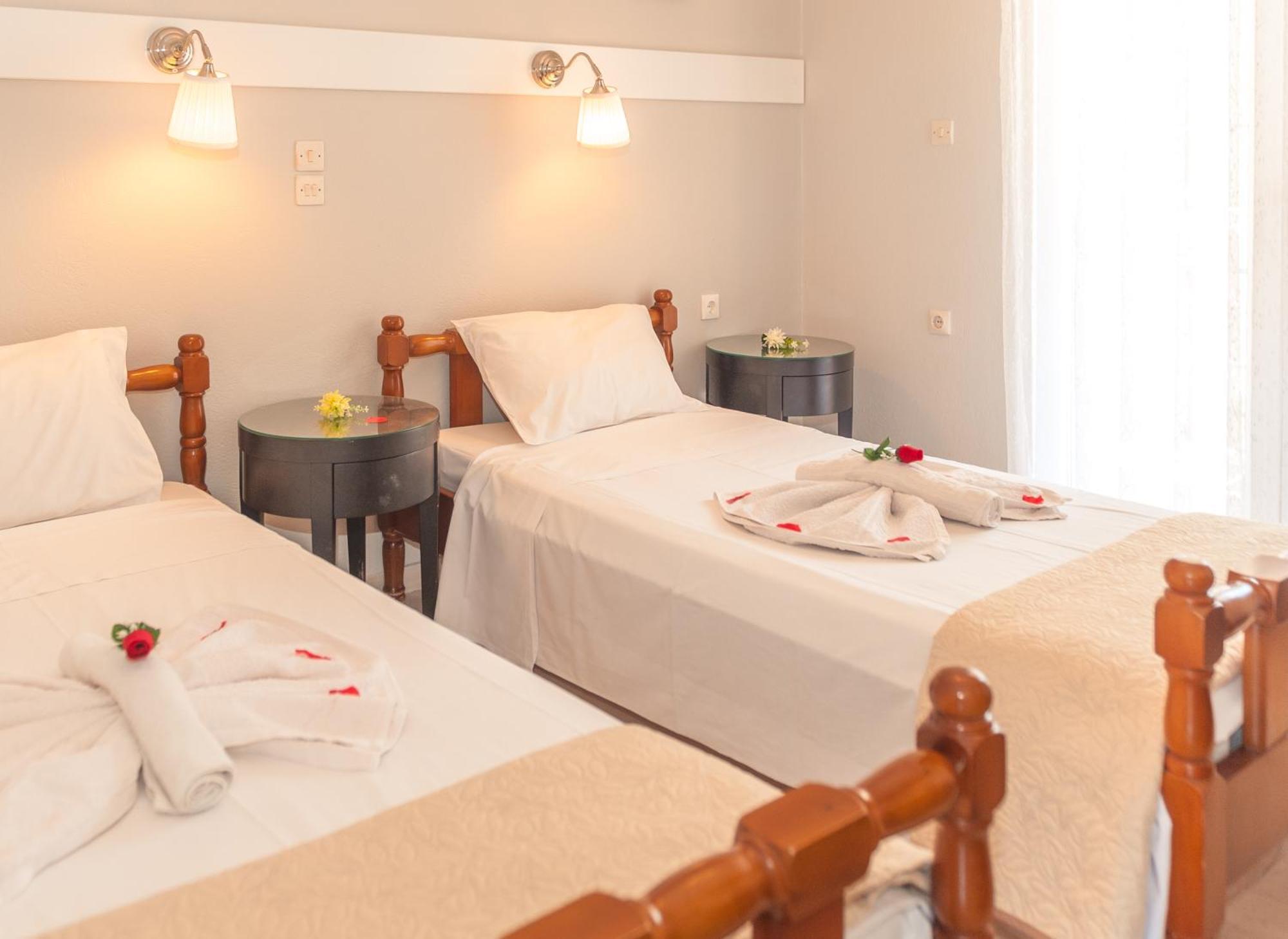 Vassilis Paradise Garden Aparthotel Agios Georgios Pagon Buitenkant foto