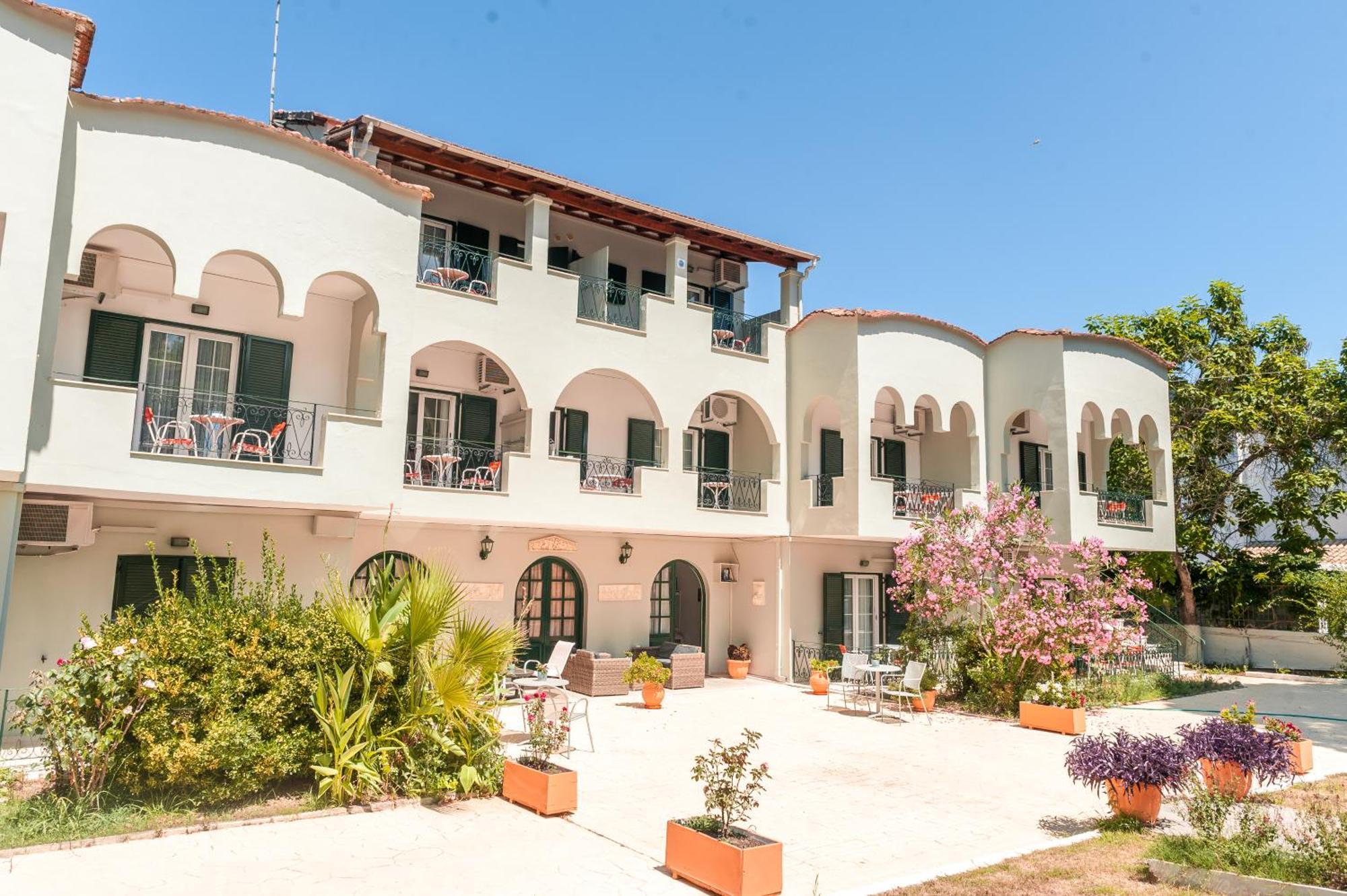 Vassilis Paradise Garden Aparthotel Agios Georgios Pagon Buitenkant foto